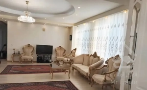 «املاک بعثت» واحد ۹۸ متری، پارکینگ بدون مزاحم