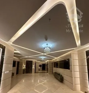 ۱۲۸ متر * کلید نخورده / ۳ واحدی / مطبخ دار