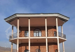 ۱۳۰۰ متر زمین ۷۰۰ متر بنا