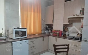 آپارتمان۷۵متری۲خواب۱۷ساله چهارباغ شرقی