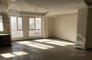 اپارتمان کلید نخورده ١٠٤متری غرق در نور دوبر