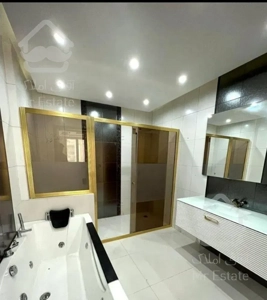 ۱۰۴متر*کم واحد*تاپ لوکیشن طوقانی*فول دیزاین