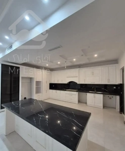 ۱۷۰متر/صفر/ لوکس/ صیادشیرازی