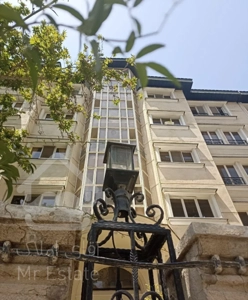 2واحد131متری در بهترین لوکیشن نیاوران یاسر