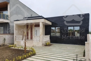 ویلا ۳۲۵ متری ، داخل بافت ، مهندسی ساز