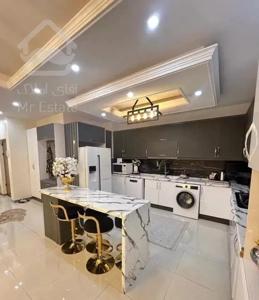 فروش شخصی ساز/ تک واحدی / تاپ لوکیشن سه خواب۱۶۷متر