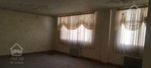 بهبودی ١٣٠متر با٢پارکینگ و انباری و ٧۵متر قدرالسهم