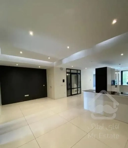 ۲۰۲ متر قیطریه  MODERN ۲۰ متر تراس ۳پارکینگ سندی