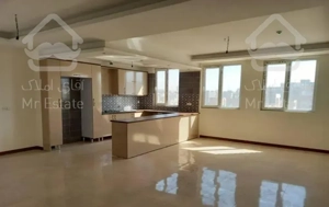 آپارتمان ۱۲۰ متری شیک دو خواب طبقه اول