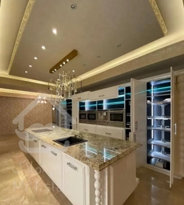 فرمانیه 250 متر نوساز 25 متر تراس 3 پارکینگ باکس