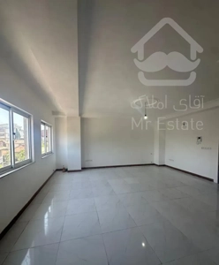 فروش آپارتمان ۸۳ متری واقع در جمهوری