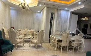 خرید به قیمت سال قبل / ۱۵۰ متر استخر فعال