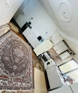 ۴۰ متری. نوساز. خیابان یزدی
