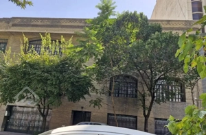 آجودانیه ۹۰ متر ۲۵ ساله ۶۳ متر قدرالسهم