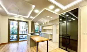 85 متر / سازمان شمال / سالن قدی پرده خور