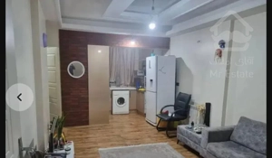 گلبرگ غربی/۱۶متری دوم علی اکبری/۶۱متر،۱خواب،لوکس