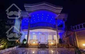 اجاره ویلا استخردار و جکوزی با بالکن بزرگ