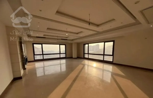 200 متر سه خواب عمار اطراف پارک