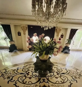 آپارتمان زعفرانیه ۲۸۵ متر