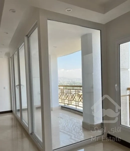 اندرزگو/۱۷۹متر/لابی/۲پارکینگ سندی و مزاحم/