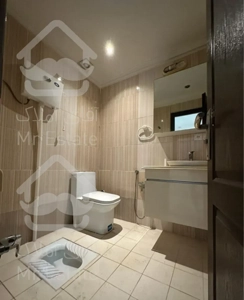 ۱۰۰متر/برج// امکانات