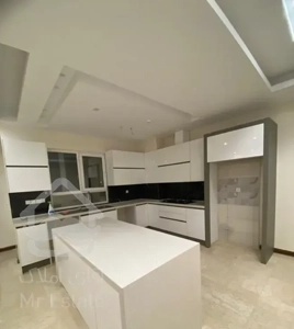 آپارتمان۱۰۸متری/دوخواب/سالن پرده خور/گذر پهن