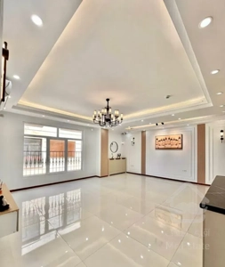 ۸۰متر عروسک دو خواب آسانسور پارکینگ