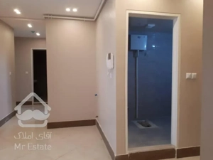 رهن و اجاره آپارتمان 116 متری دریاچه چیتگر برجی شیک و نزدیک دریاچه دارای نقشه عالی