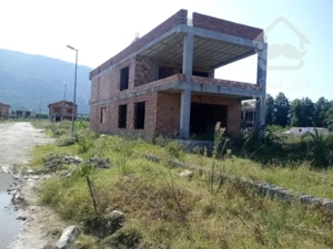 ویلای نیمه ساخت در شهرک نمک آبرود