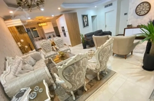 ۹۶متر سالن پرده خور تک واحدی روبه نما خوش نقشه