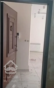 * ۱۰۰ متر   تکواحد   نوساز *  (  نزدیک  ولیعصر  )