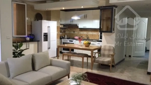 ۸۰متر ۷ساله سالن پرده خور در فردوس غرب