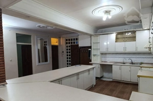 فروش آپارتمان ۱۱۰ متری ۲ خوابه طبقه ۲ در فردوسی