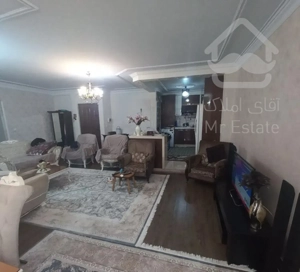 ۹۶متر/۲خواب/آسانسور و انباری