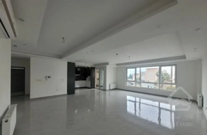 بلوارامام رضاواحد۱۳۰متری دوخوابه باویودریا