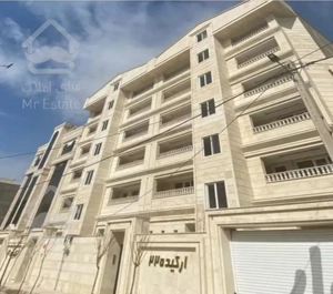 آپارتمان با دو پارکینگ و دو انباری سندی