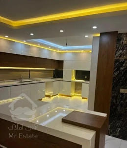 آپارتمان ۹۸ متری/بورسی /مشتاق/هشت بهشت شرقی