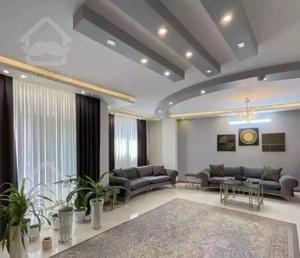 195متر/3خ/سالن پرده خور/2پارکینگ/ جنت آبادشمالی