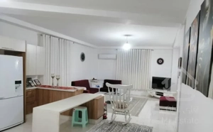 ۹۰متری طبقه۴ باآسانسور سندتکبرگ دریا۷۴ کلاکسر