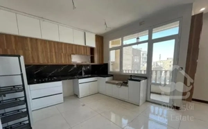 ۱۸۹متر صفر چسبیده به مترو/تکواحدی/۲پارکینگ/کارنو