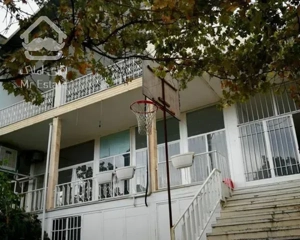 ویلا 373 متری بر خ معلم