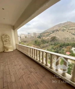 320 متر زعفرانیه