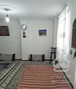 ۴۴ متر / پارکینگ دار / سرمایه گذاری