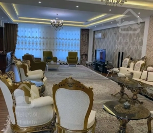 88 متر . دو خواب . کم واحد . افتابگیر . 8 ساله . چهارباغ