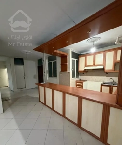 ۷۱ متر چند قدمی مترو صیاد شیرازی