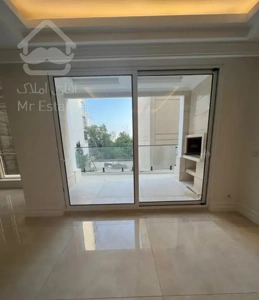 فروش آپارتمان ۱۳۵ متر(نصف تهاطر)