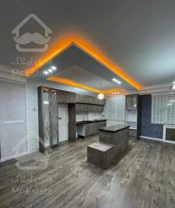 ۱۰۵ متر ،بالای میدان کاج سالن پرده خور