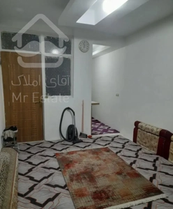 ۳۳متر تک واحدی طبقه همکف زیرقیمت منطقه