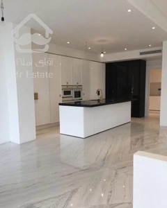 230 متری نیاوران