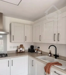 ۸۳ متر ۲ خواب بهترین لوکیشن منطقه